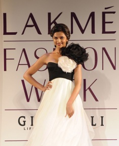 Deepika Padukone at Lakme Fashion Week 2010